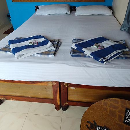 Rocky Guesthouse Hampi Dış mekan fotoğraf