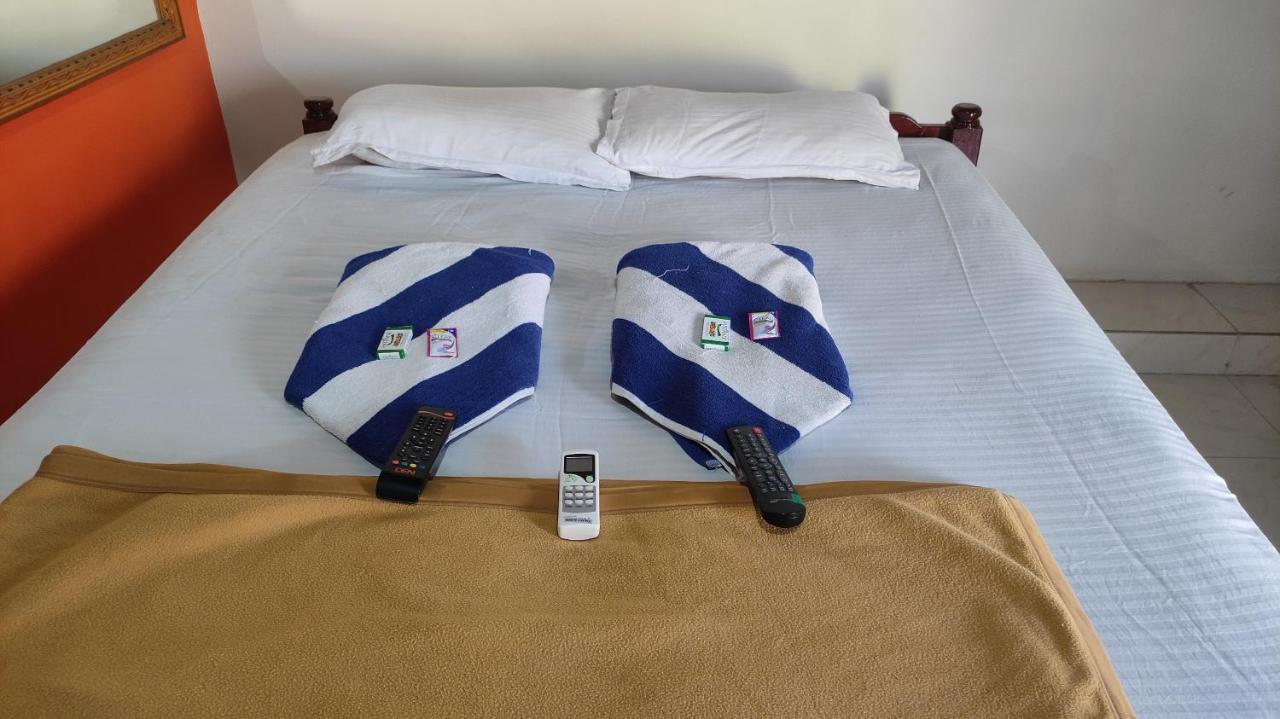 Rocky Guesthouse Hampi Dış mekan fotoğraf