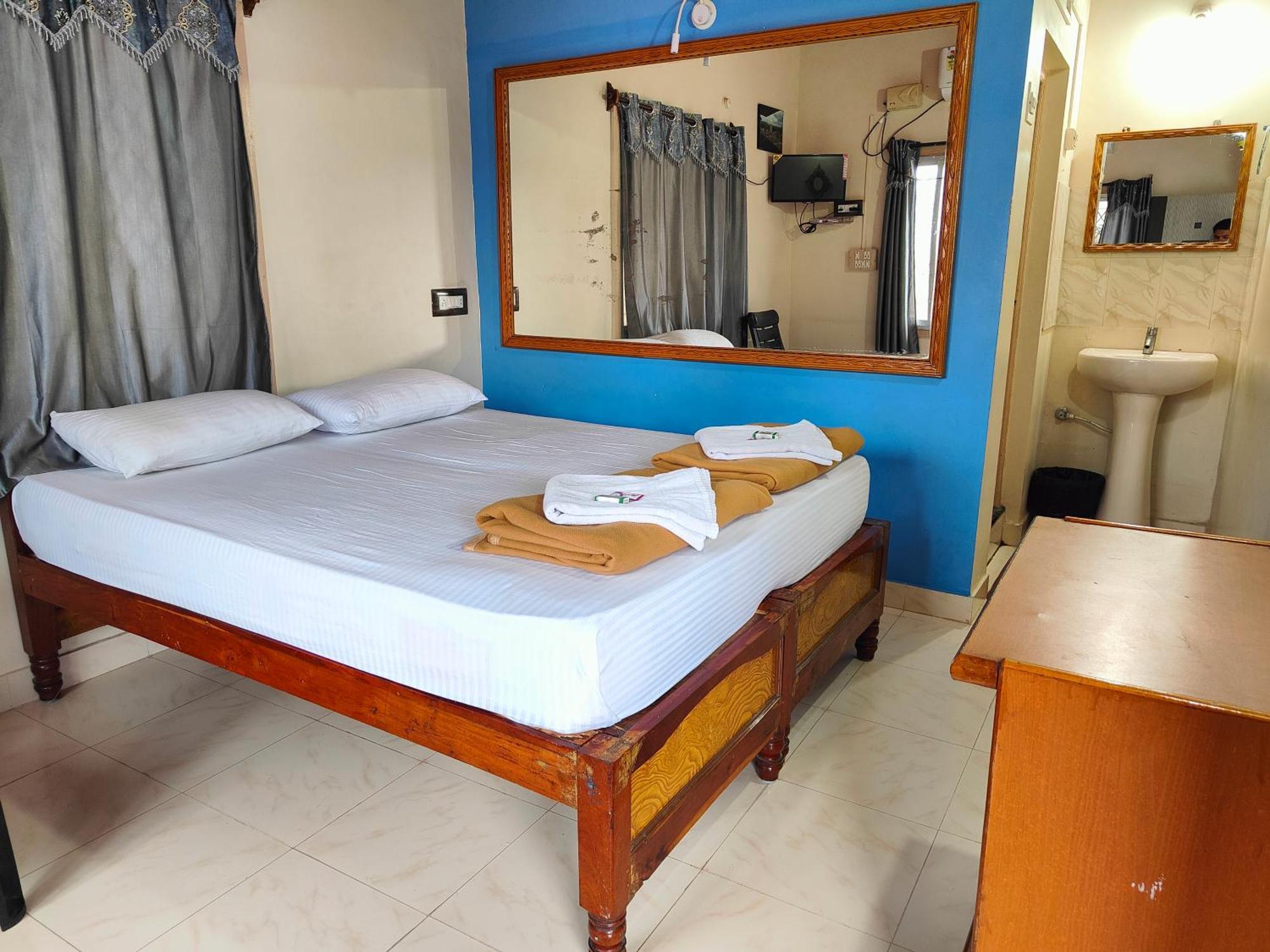 Rocky Guesthouse Hampi Dış mekan fotoğraf