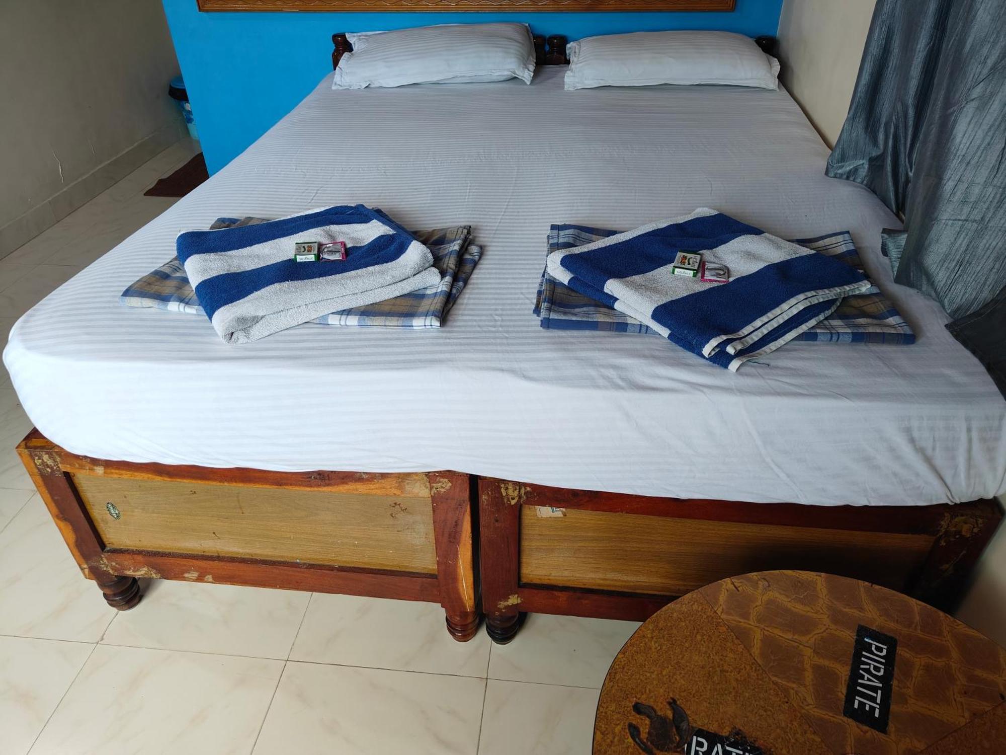 Rocky Guesthouse Hampi Dış mekan fotoğraf
