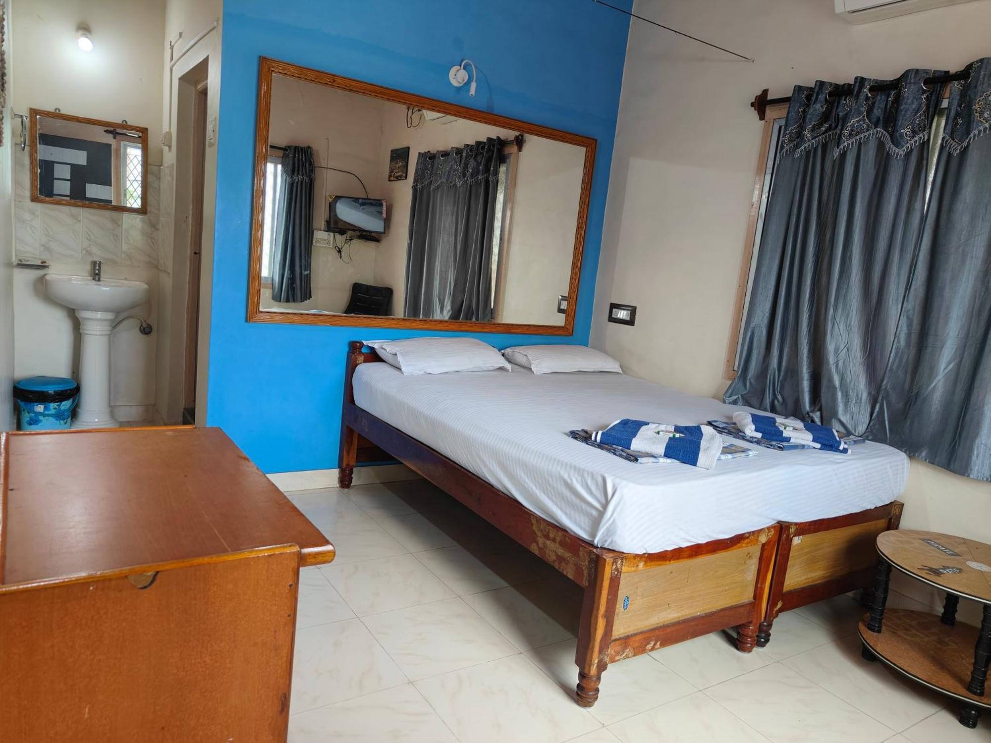 Rocky Guesthouse Hampi Dış mekan fotoğraf
