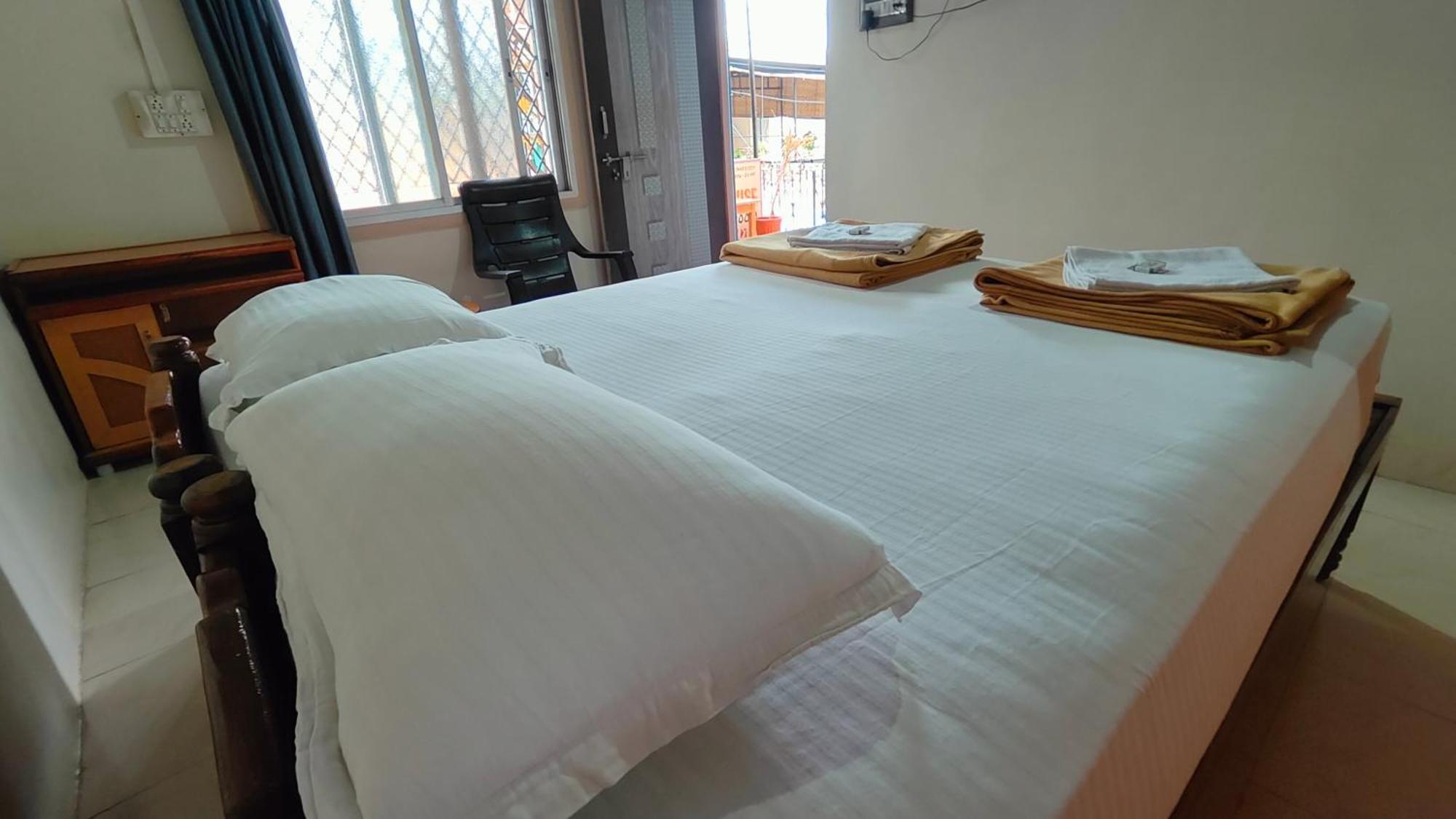 Rocky Guesthouse Hampi Dış mekan fotoğraf