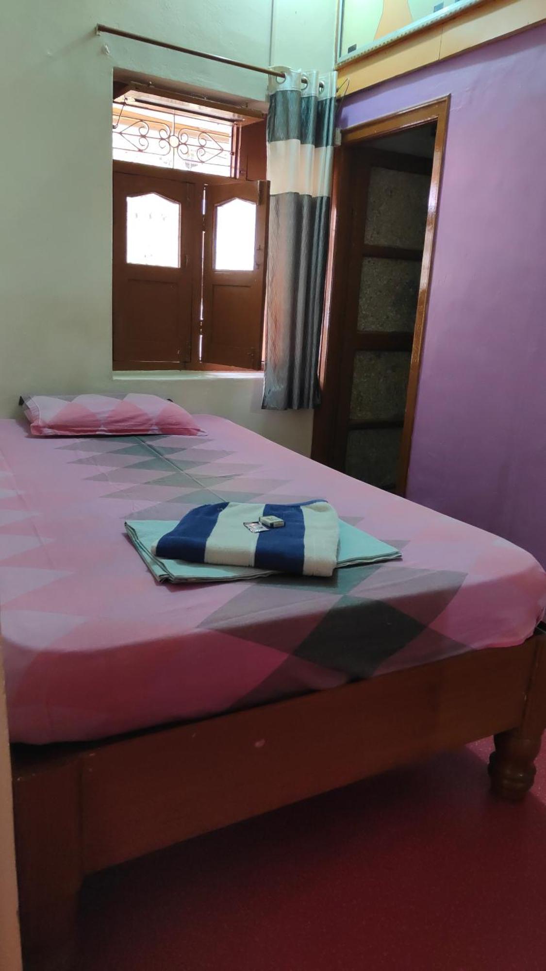 Rocky Guesthouse Hampi Dış mekan fotoğraf